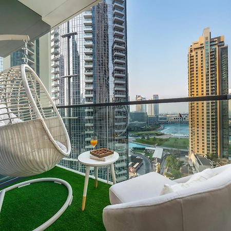 Exquisite 2 Bedroom Apartment I Burj Khalifa & Fountain Views I Free Gym, Pool, Parking, Wi-Fi And Ps5 I By Skyline Serenity ดูไบ ภายนอก รูปภาพ